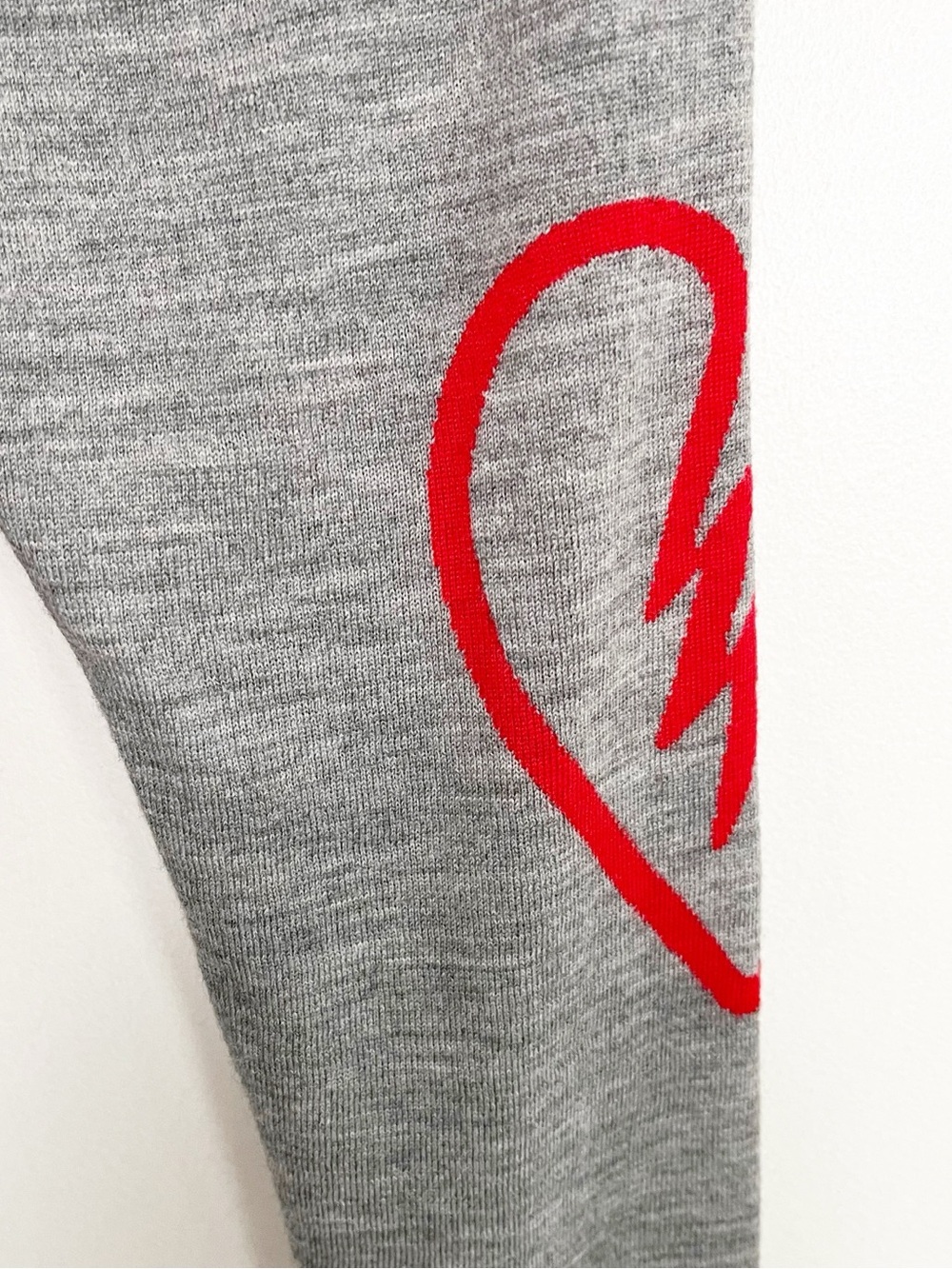 Zadig & Voltaire 100% Merino Wool Broken Heart Sweater Grey Red Medium - Picture 4 of 8